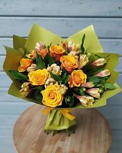Букет цветов из:  Альстромерии и Розы в Баксаненке