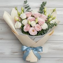 Букет цветов из:  Лизиантусы #REPLACE_PRED# Баксаненке