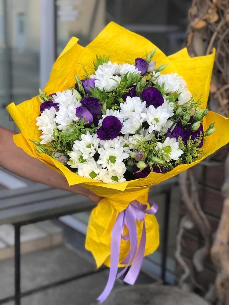 Букет цветов из: Ирисы, Хризантемы и Ромашки в Баксаненке