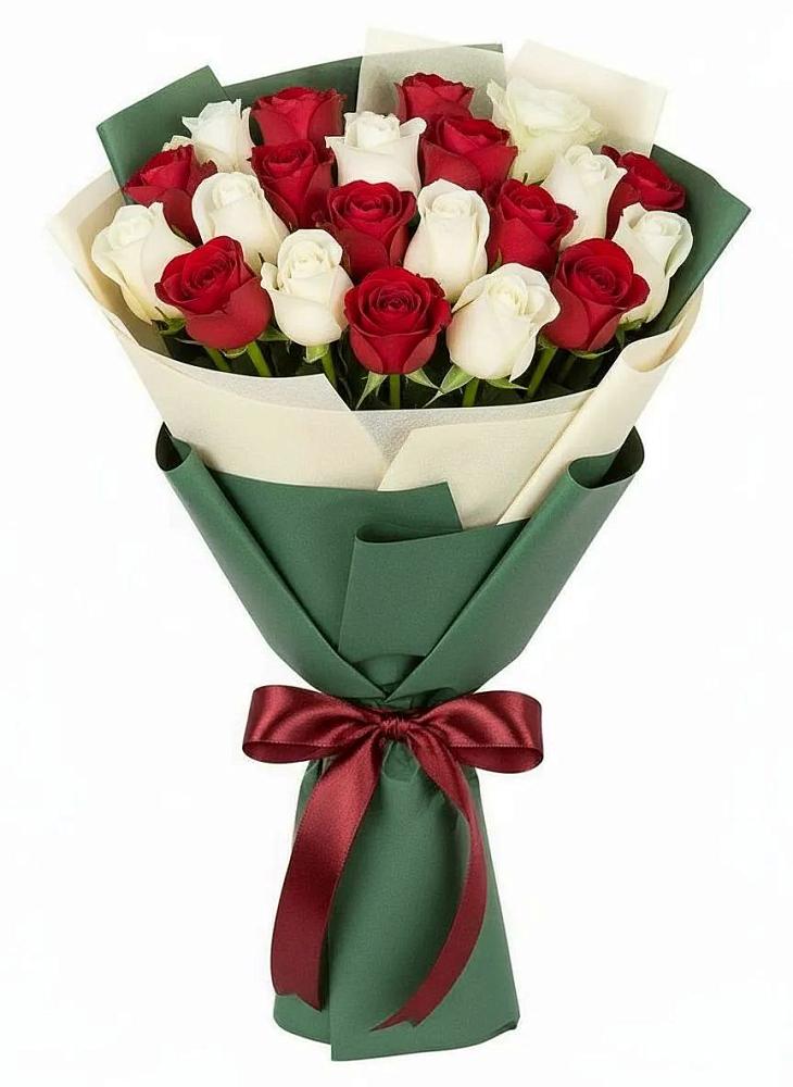 Букет Микс из красных и белых роз в Баксаненке