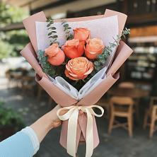 Букет цветов из:  Розы в Баксаненке