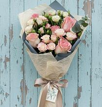Букет цветов из:  Розы в Баксаненке
