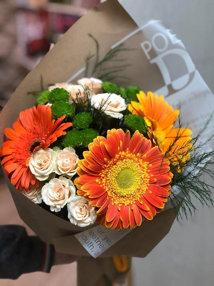 Букет цветов из: Герберы, Хризантемы и Розы в Баксаненке