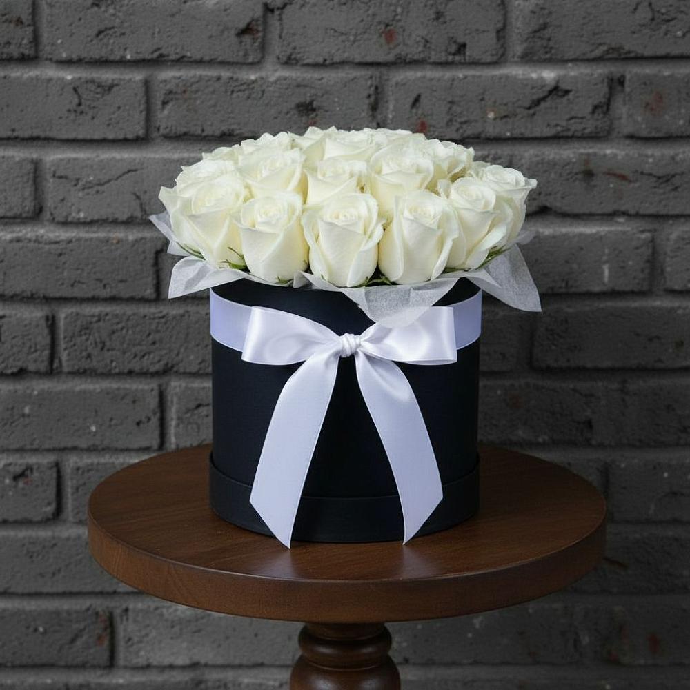 Цветочная композиция из Розы в шляпной коробке в Баксаненке